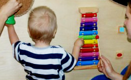 Развивающая игрушка для детей с ограниченными возможностями здоровья